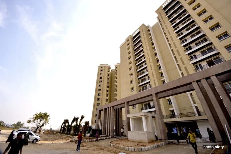 Anukampas Platina, Mansarovar Extension