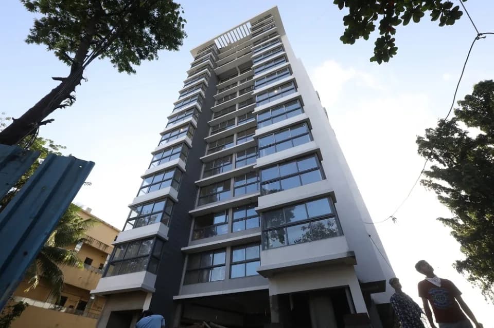 Serenity Heights, Marol