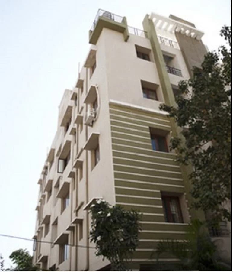 Zonah Mars, Madhapur