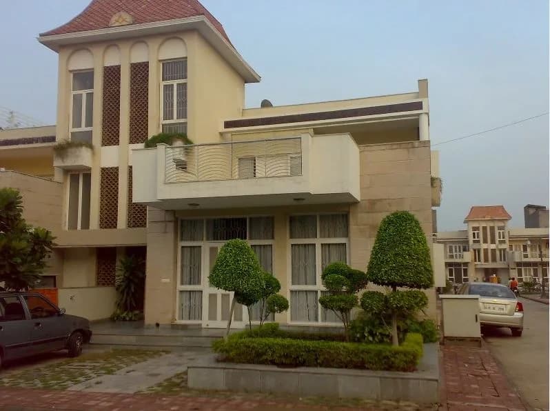 I P Homes, Sainik Colony