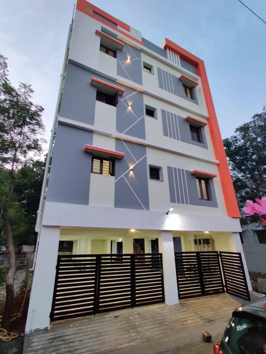 SK Samy Apartments, Paravai