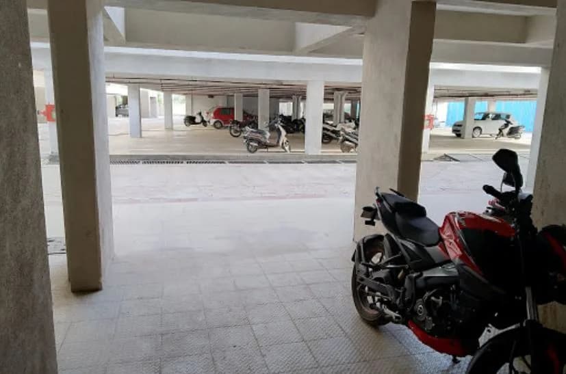 Anshul Kanvas, Wagholi