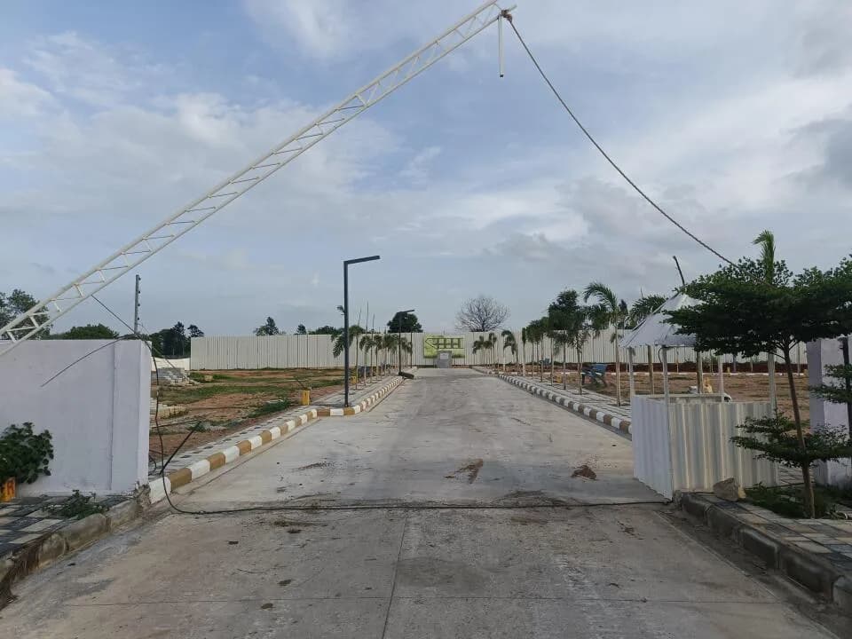 Prajay Virgin County Phase 3 — Entrance