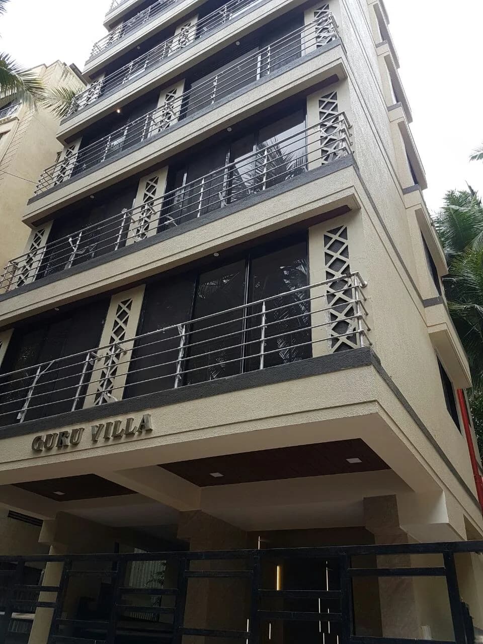 Guru Villa, Khar West