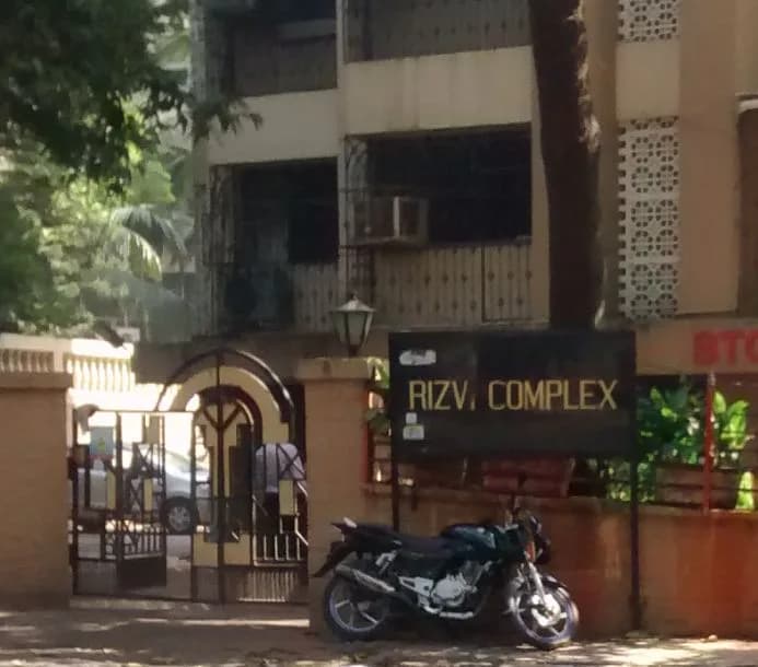 Rizvi Complex, Pali Hill
