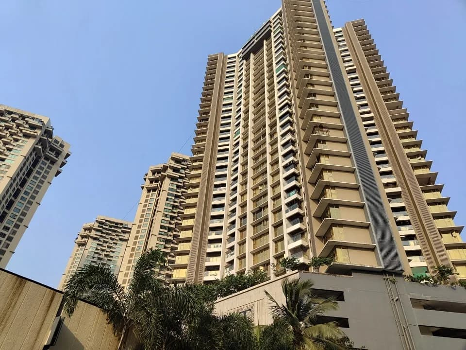 Transcon Triumph, Andheri West