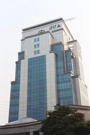 DLF Plaza Tower, DLF Phase 1