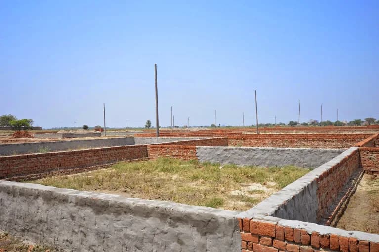 Magadh Enclave 2, Sector 144