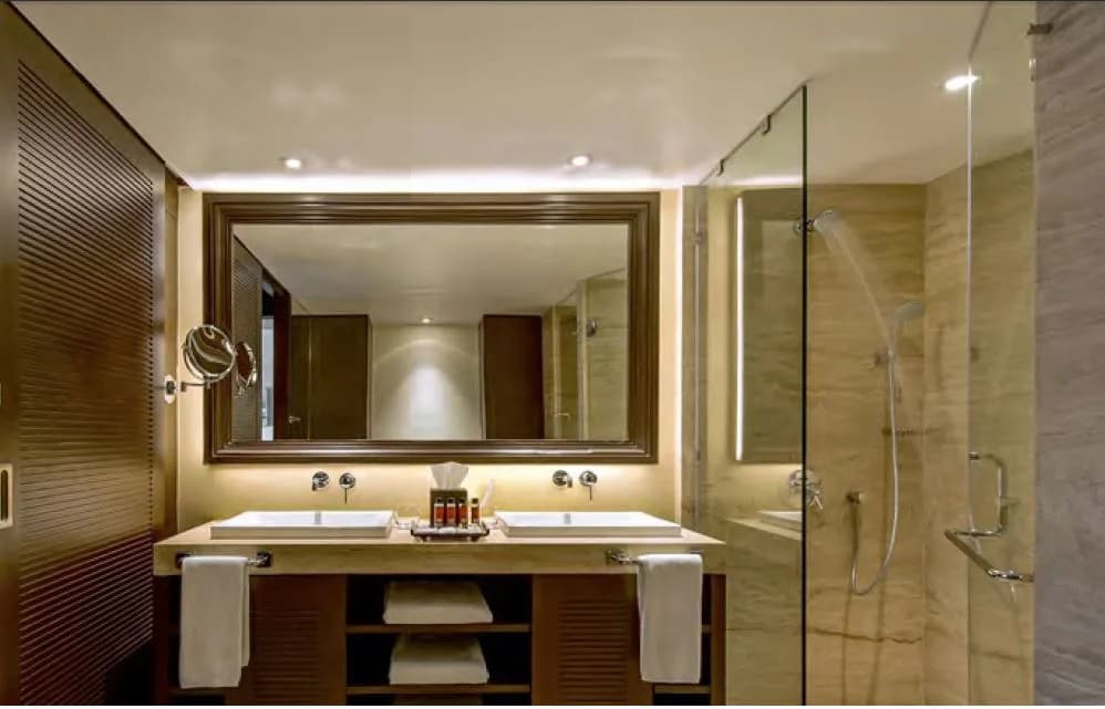 Shrem Elliot Residences — Bathroom