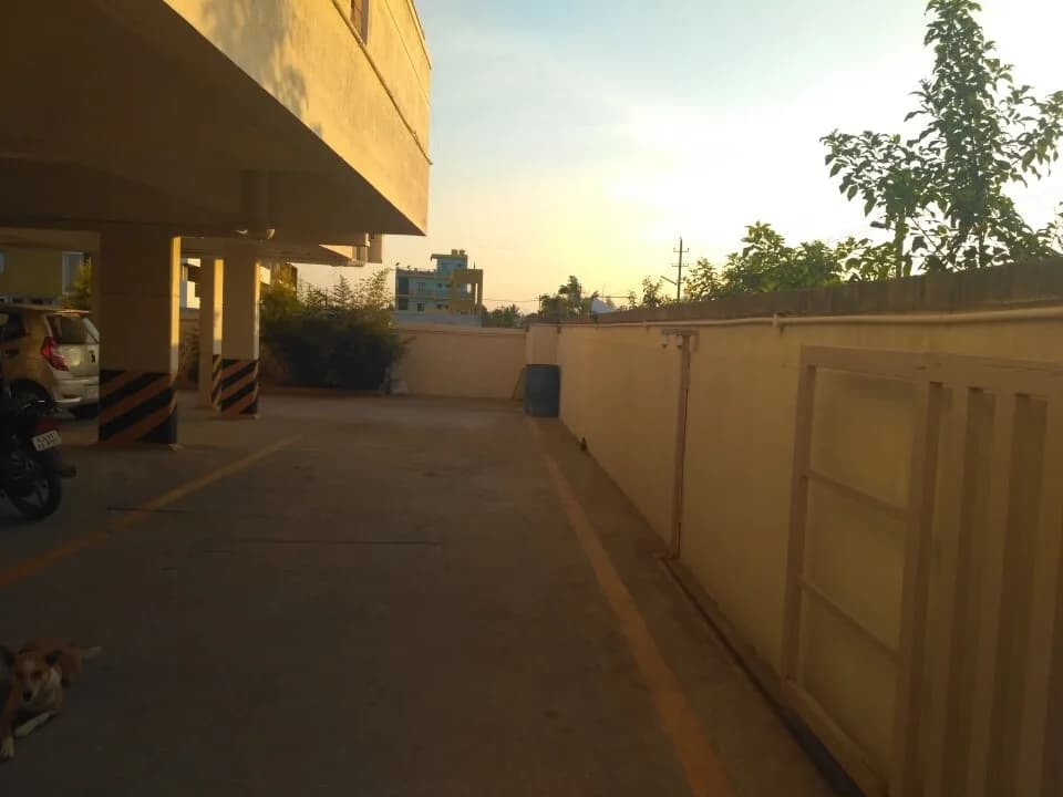 Niranjan Genesis, Yelenahalli
