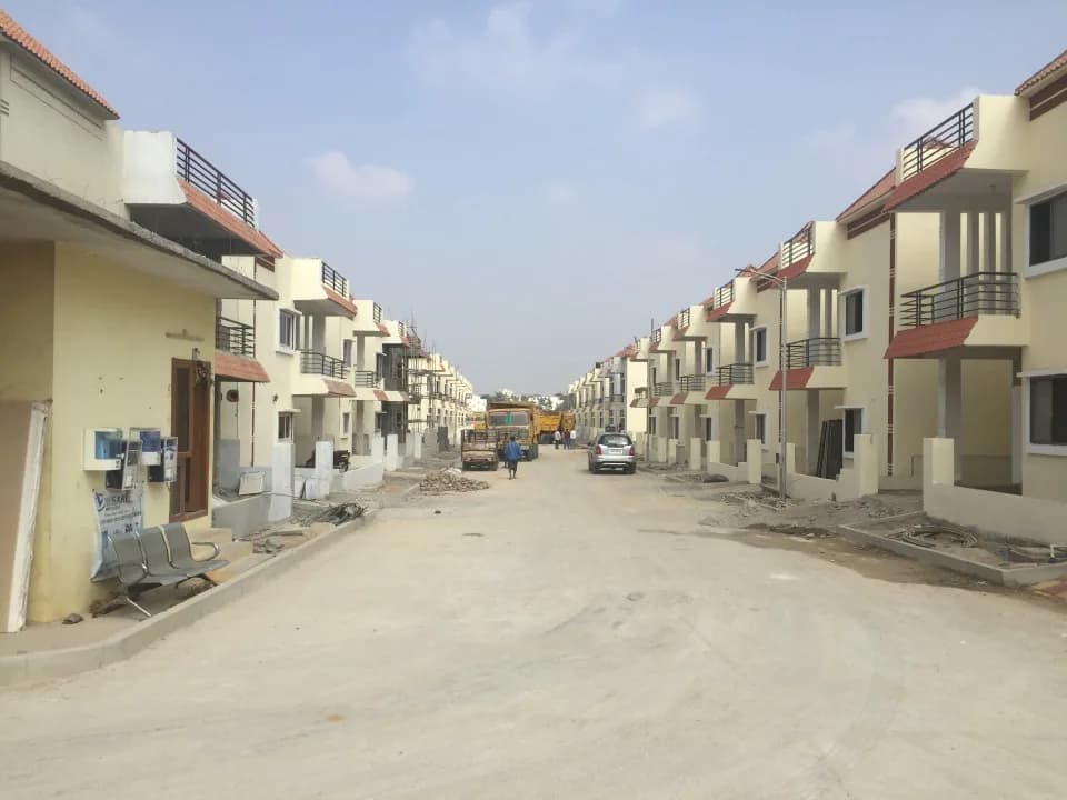 JNS Srinivasa Lake View Villas, Bachupally