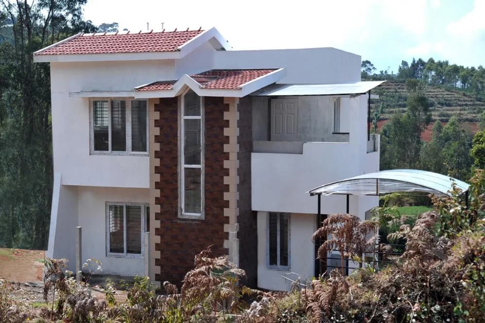 Kaviyan Kurinji — Front View 2