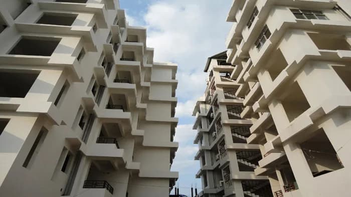 CNC Saroj Residency — Side Elevation