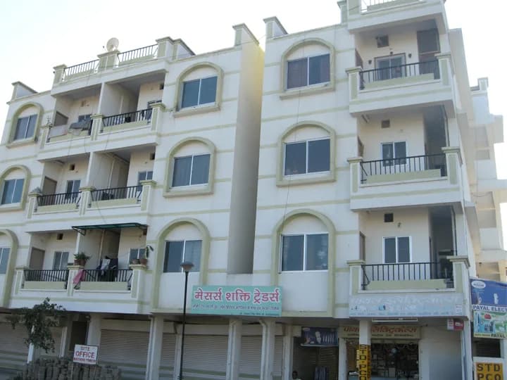 Mahendra Plaza, Rohit Nagar