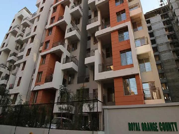 Royal Orange County, Rahatani