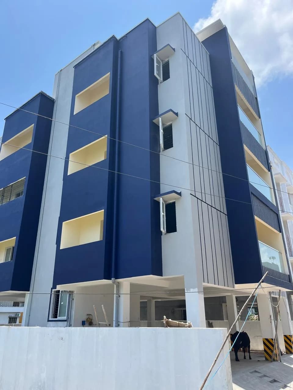 Suganthan Blue Bell Flats, Semmancheri