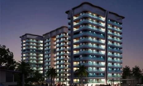Glad Manidhari Luxuria — night view