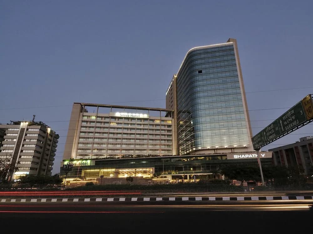 Savvy Shapath 5, Prahlad Nagar