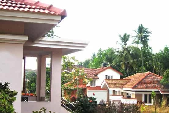 SB Sun Village — side view