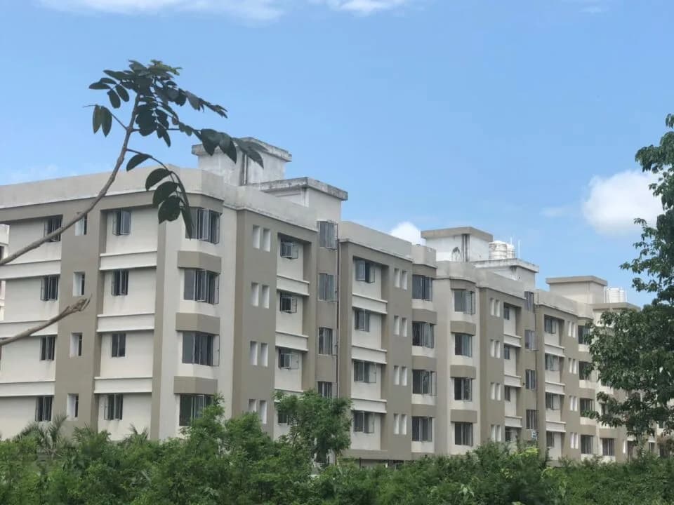 Begraj The New Elgin Apartment, Don Bosco Colony