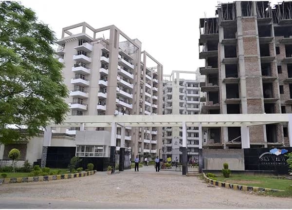 Dynamik Sky View Apartments — Entrance