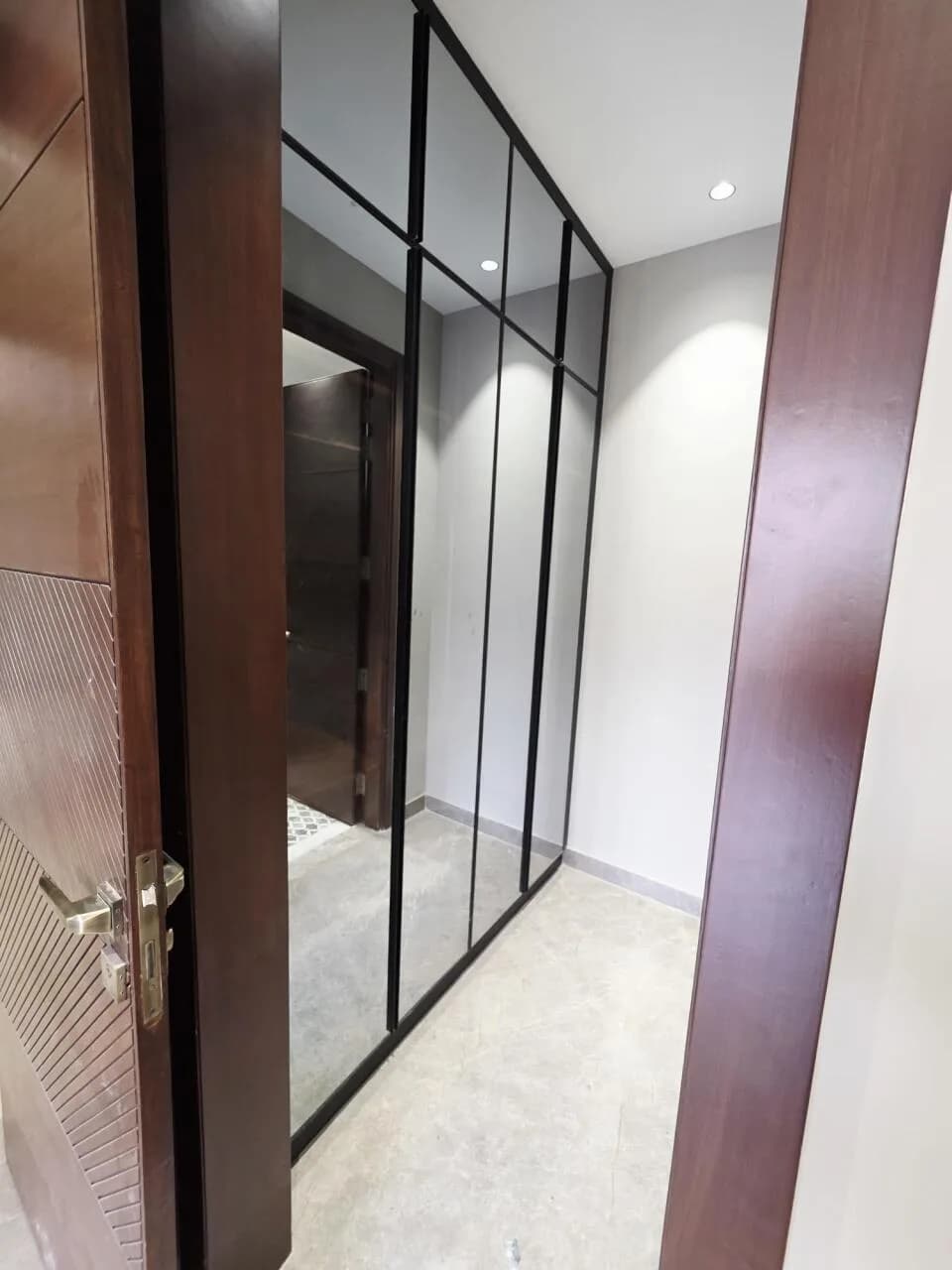 Sahib Luxurious Homes, Paschim Vihar