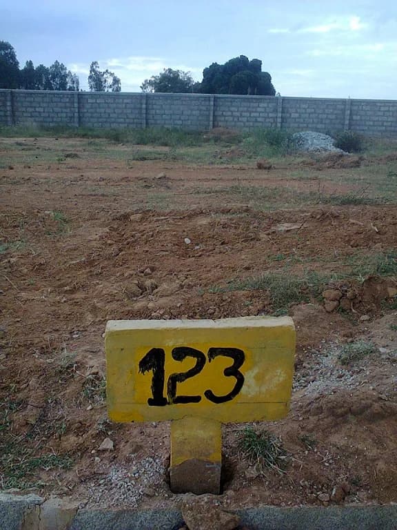 7 Hills Properties Lake Street, Boyalahalli