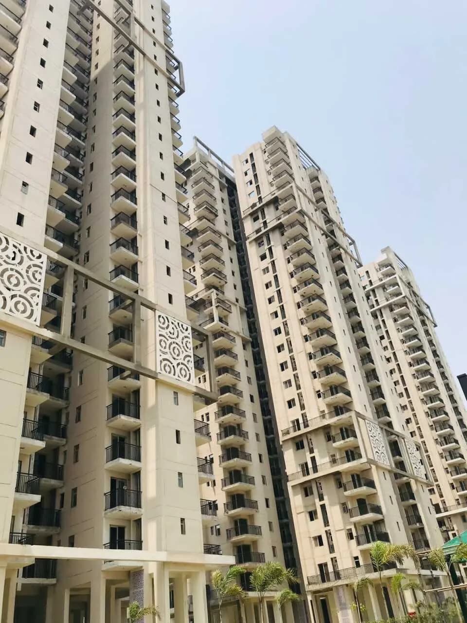 Ratan Pearls, Sector 16