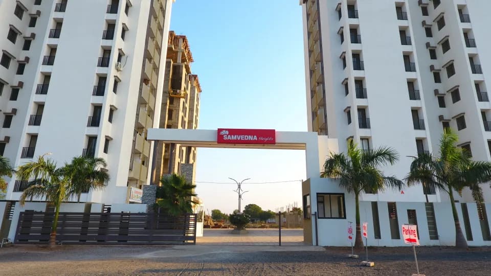 Samvedna Heights, Vajdi