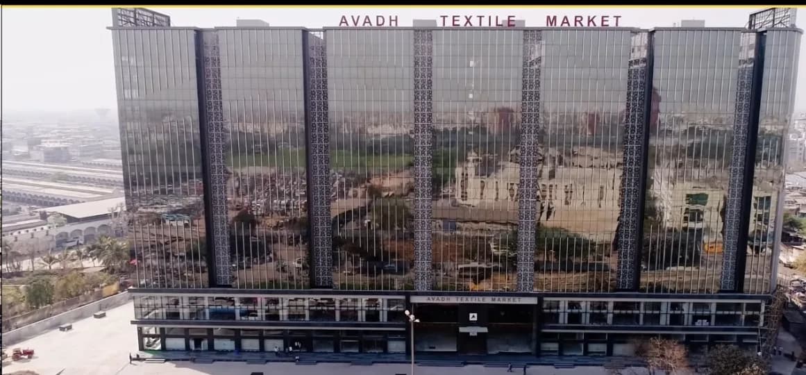 Avadh Textile Market, Umarwada
