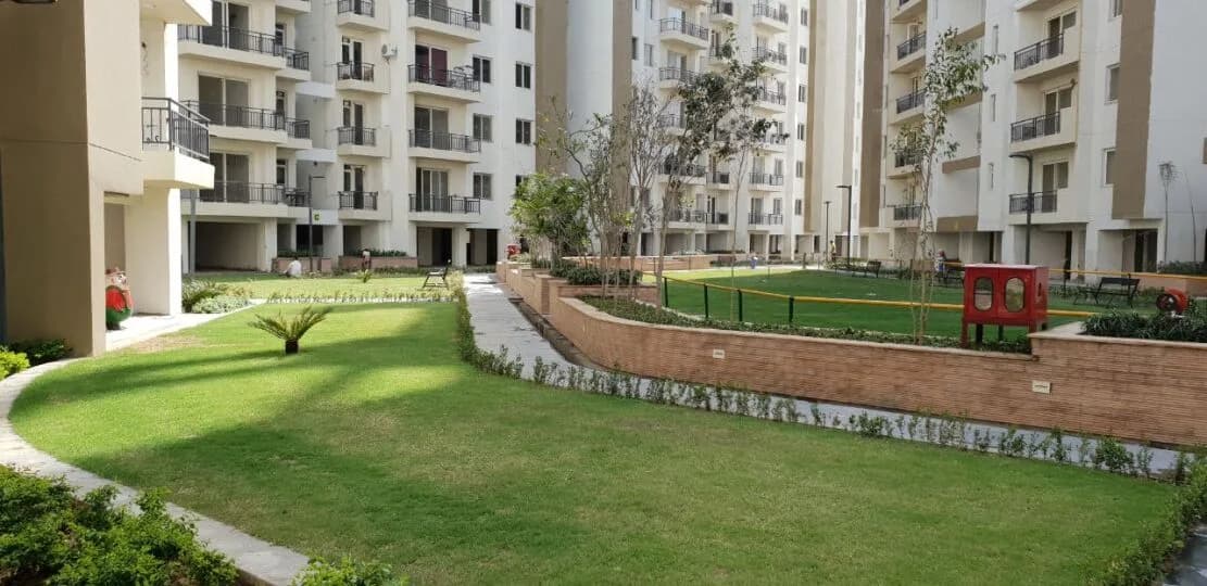 Umang Winter Hills, Dwarka Mor