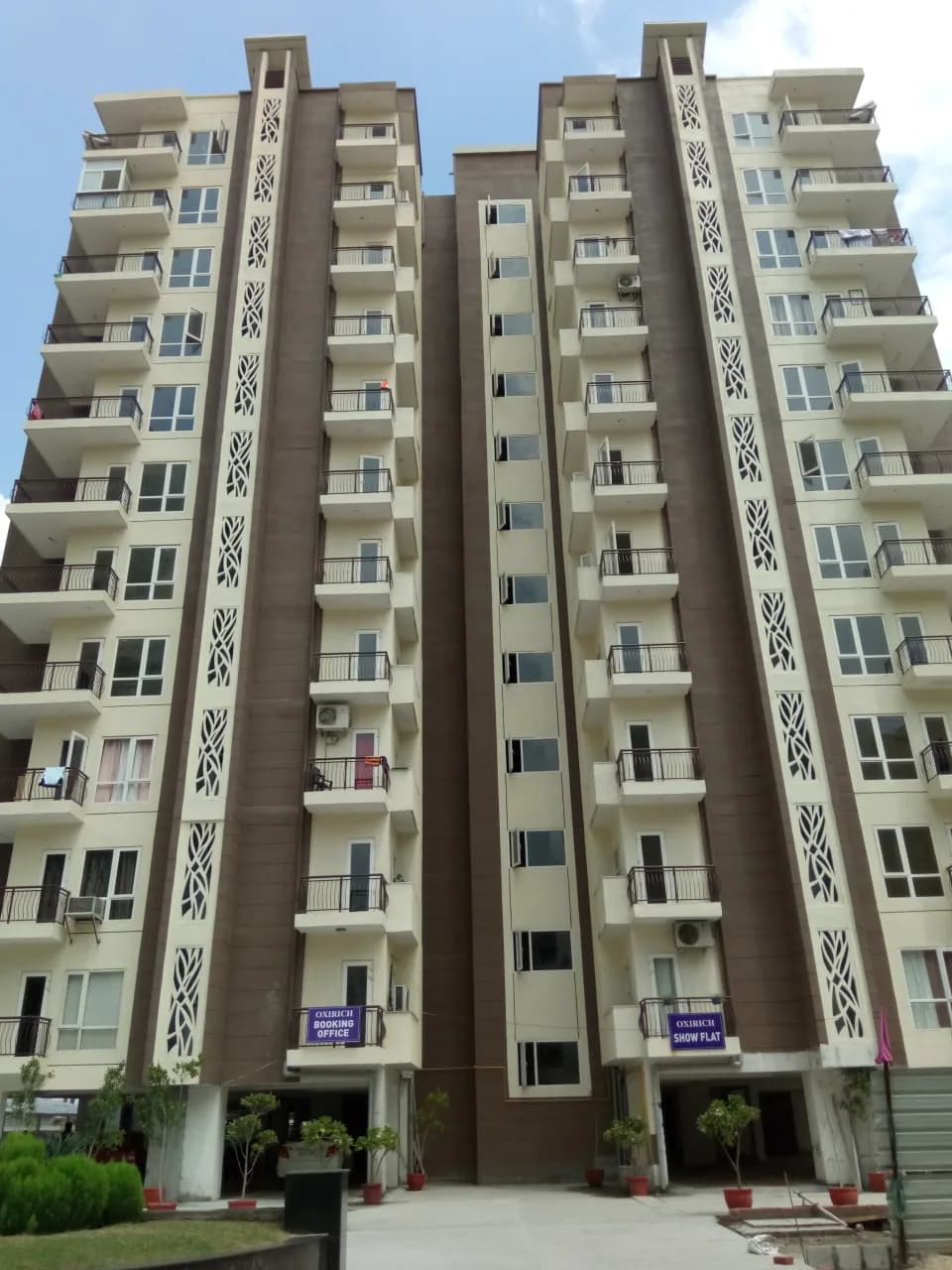 Oxirich Avenue, Ahinsa Khand 2