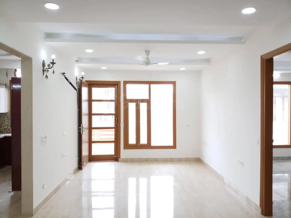 Flat Guru Floors 2, Sector 57