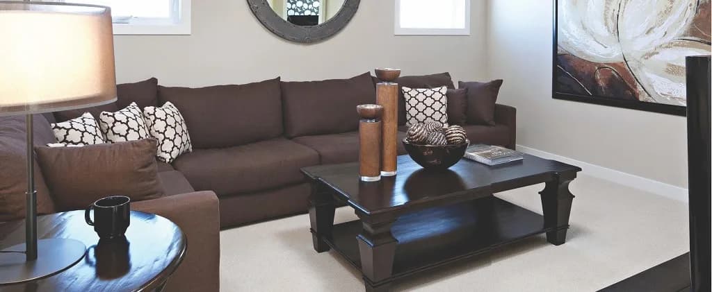 Saffron's Peace Cottage — Living Room