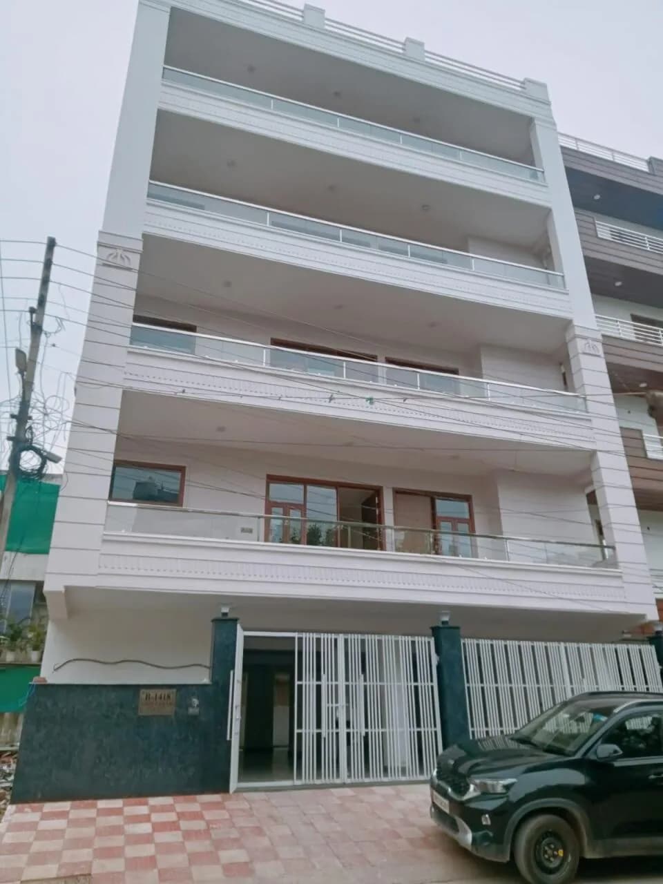 Luxury Floors by Guptas, Greenfield Colony