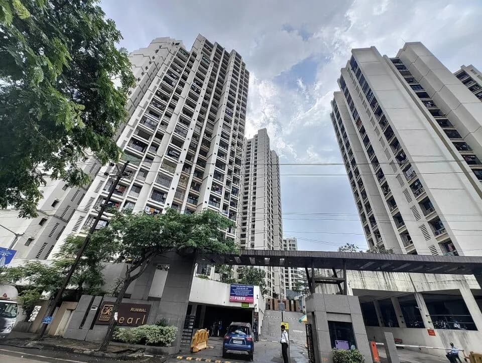 Runwal Pearl, Manpada