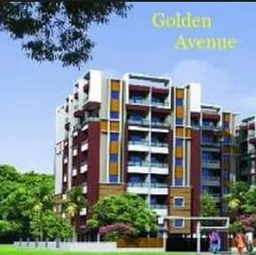 Golden Avenue, Tamando