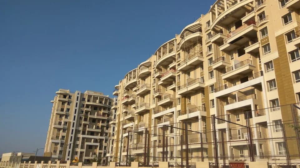 Nyati Evita, Lohegaon