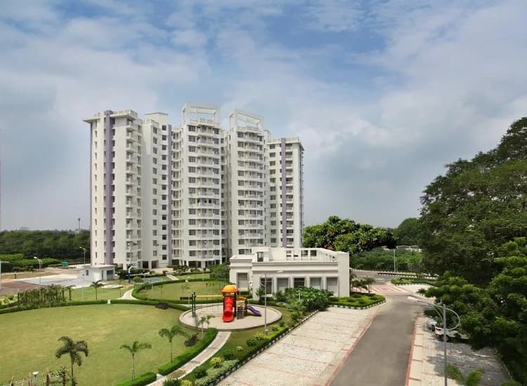 Eldeco Eternia, Ved Nath Puram