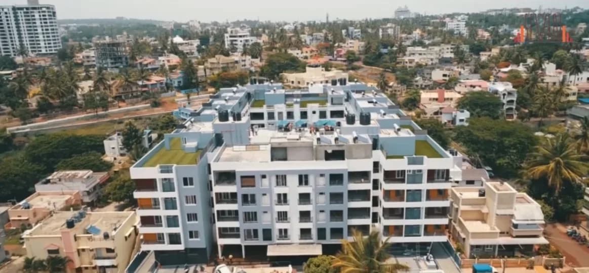 The Seven Apartments, Jadhav Nagar