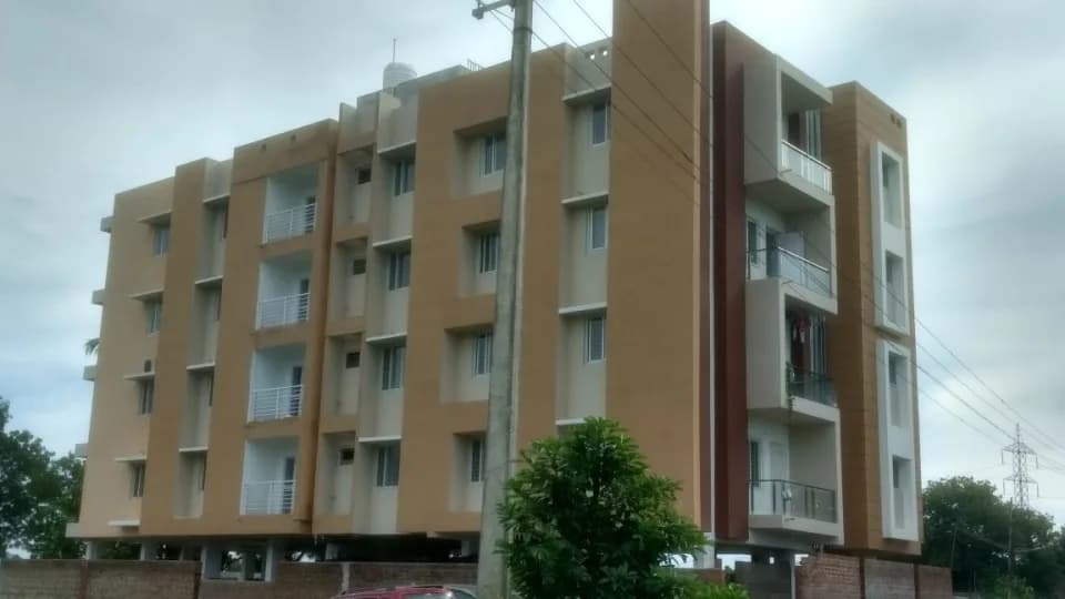 Sri Paras The Breeze, Thudiyalur 