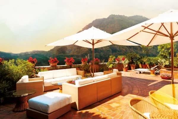 Kini Pinnacle, Naigaon East