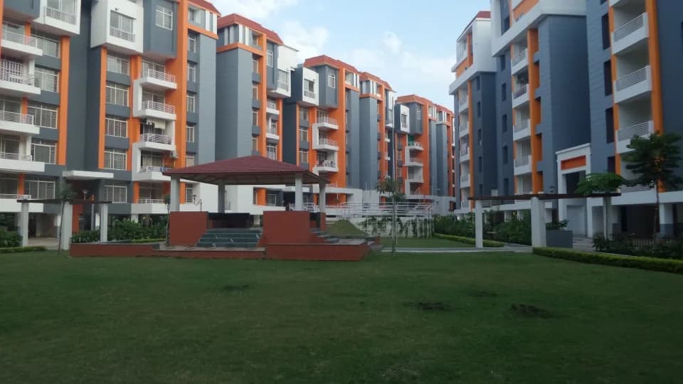 Asnani Spring Valley Dew, Katara Hills