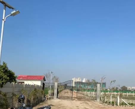 SS Sainik farms, Sector 150