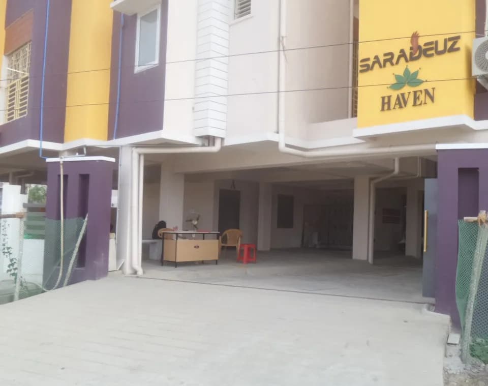 Saradeuz Haven, Perumbakkam