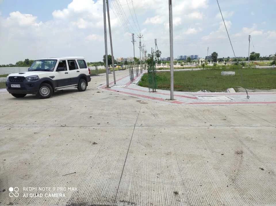 Unique Metrocity 2 — Internal Road