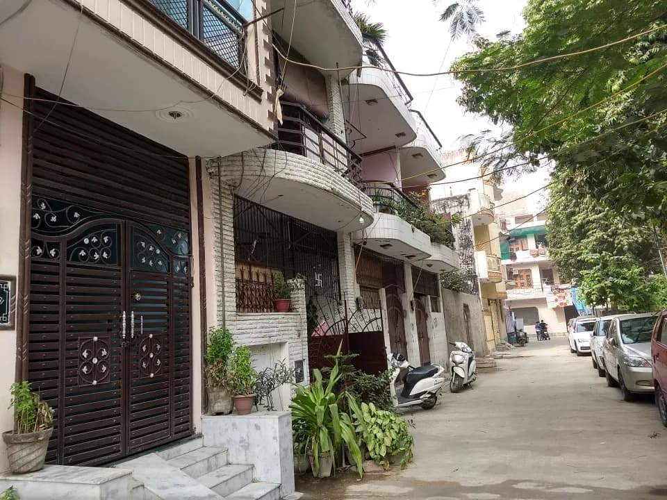 Grover Builder Floors, Uttam Nagar
