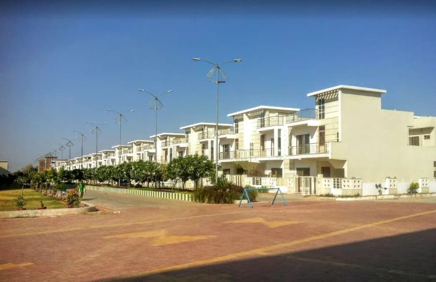 Shree Royal City, Lahargird