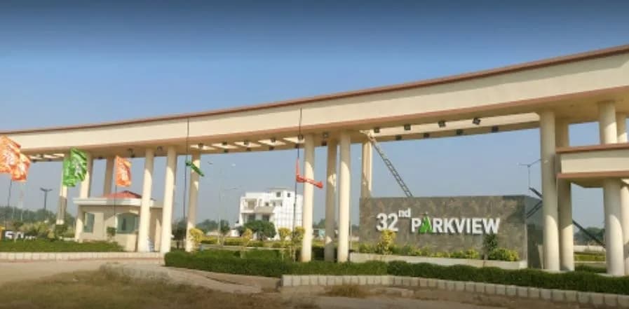 Gaur Yamuna City 32nd Park View, Yamuna Expressway