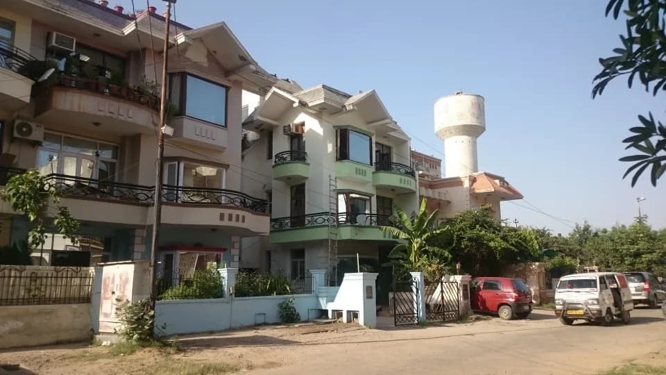 Omaxe Designer Villas, Mayfield Garden